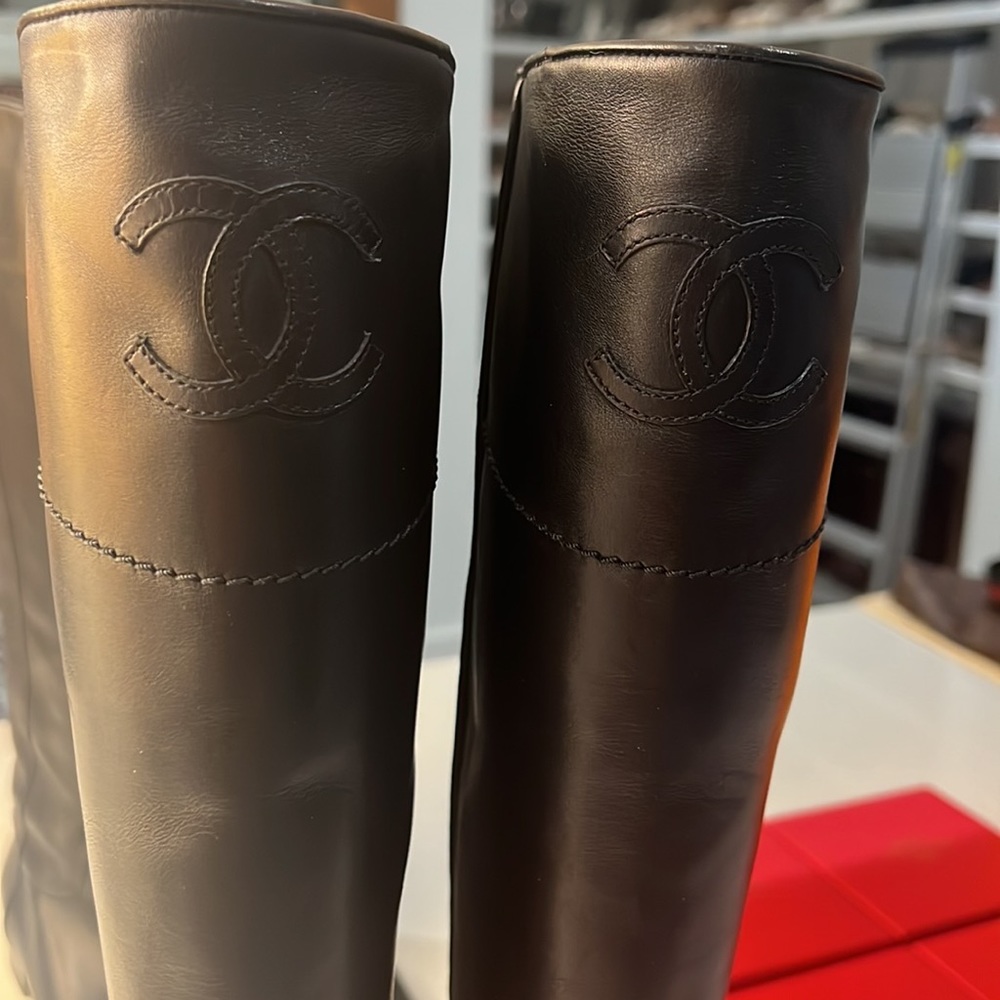 Chanel 🖤🤍 LEATHER Riding Boots Knee High 38.5 7.5 8